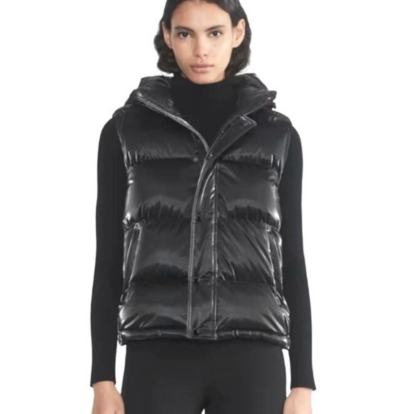 Aritzia Jackets & Blazers - Aritzia Black Super Puffer Feather Down Vest in Black